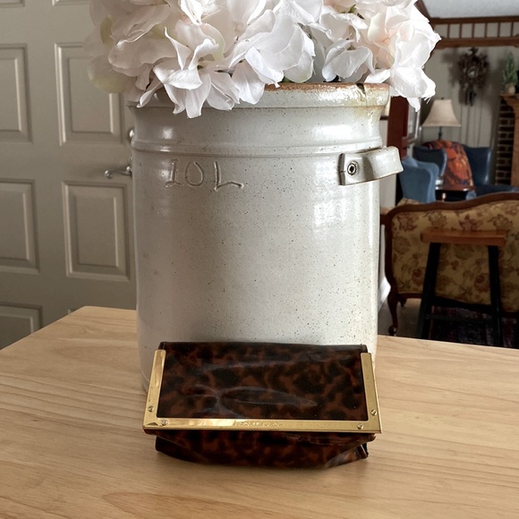 Tory Burch Accessories - Tory Burch Leopard Print Sunglass Case